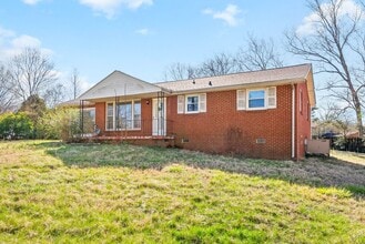 Building Photo - 318 Verdun Dr