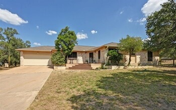 Building Photo - 1045 Hidden Hills Dr