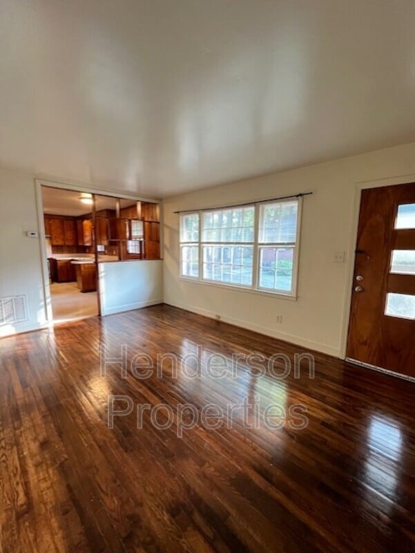 Foto del edificio - 2919 Amity Garden Ct