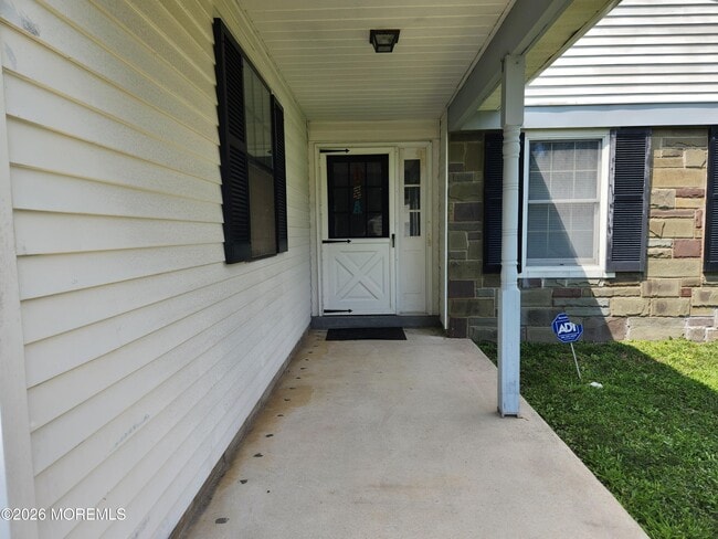 Building Photo - 206 Yorktowne Dr