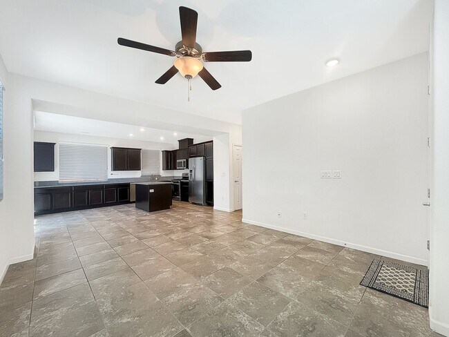 Foto del edificio - Super Desirable Wingfield Springs Single-Story 3 Bd 2-Car Garage