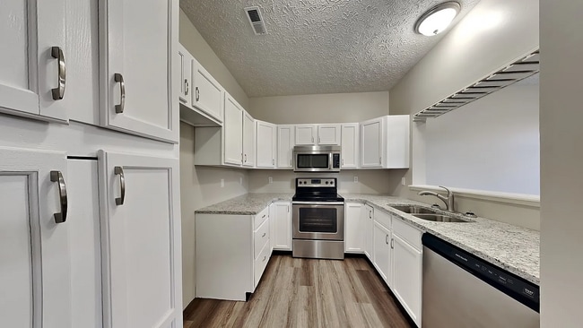 Building Photo - 4427 Nighthawk Ct
