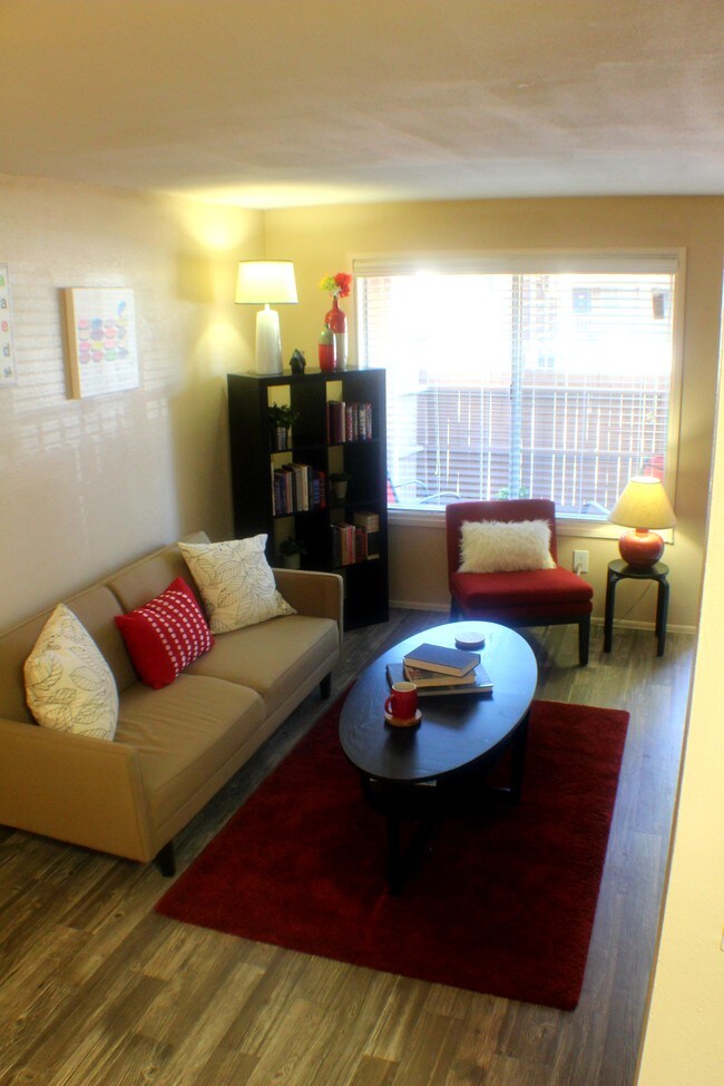 College Town Apartments Apartments Tucson, AZ