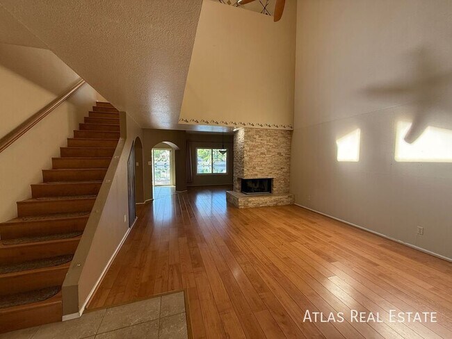 Foto del edificio - 1425 W Coral Reef Dr