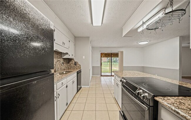 Building Photo - 6921 Brockwood St