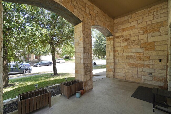 Foto del edificio - 18621 Dry Pond Dr