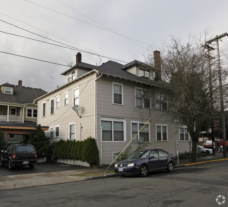 Building Photo - Madison Apartments