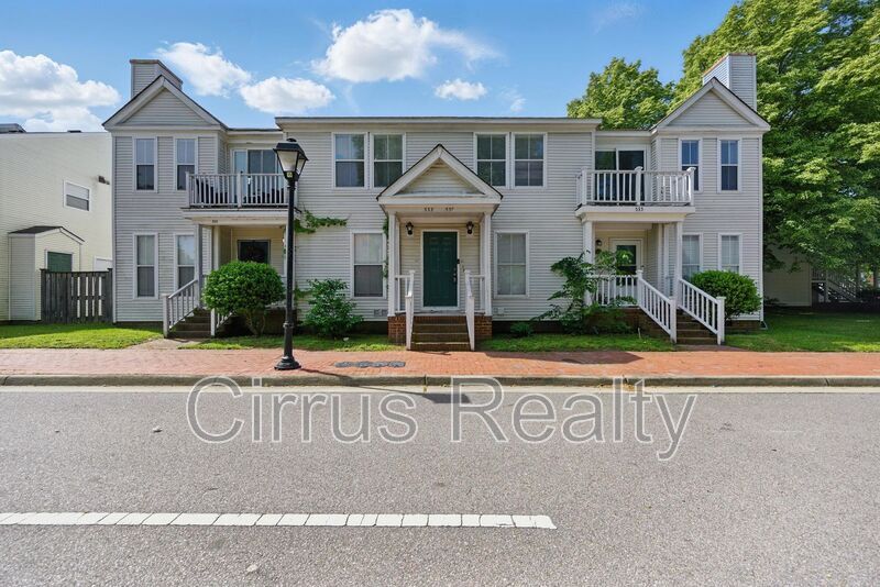 Foto principal - 537 Columbia St