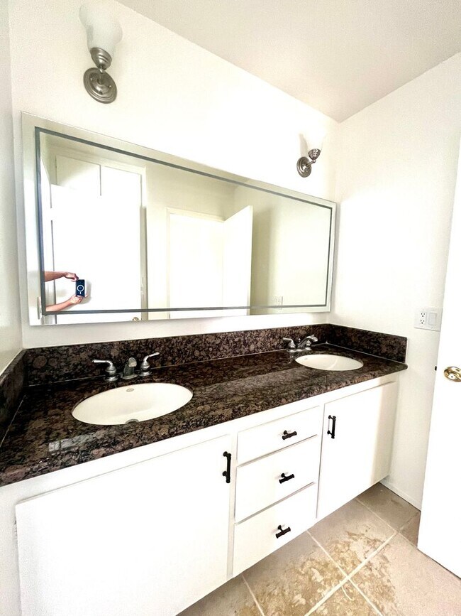 Foto del edificio - 2 bed 2 bath ocean view Stand alone bungal...