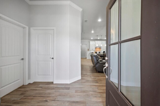 Foto del edificio - 7820 55th St