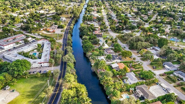 Foto del edificio - 201 S Biscayne River Dr