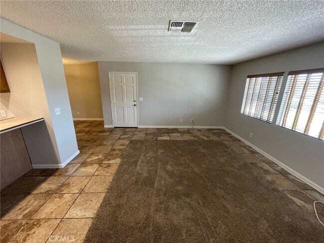 Foto del edificio - 31864 Railroad Canyon Rd