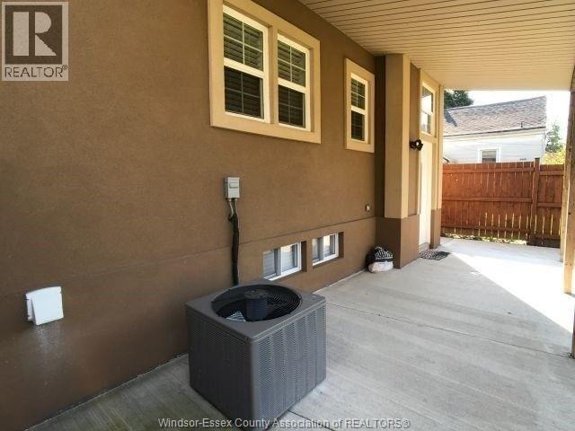 Photo du bâtiment - 330 Elliott St W