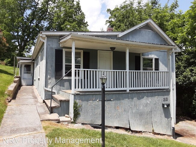 Building Photo - 3 br, 2 bath House - 312 4th Ave