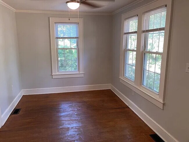 Foto del edificio - 2 Bedroom 1 Bathroom