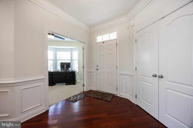 Building Photo - 71 Iron Hill Way