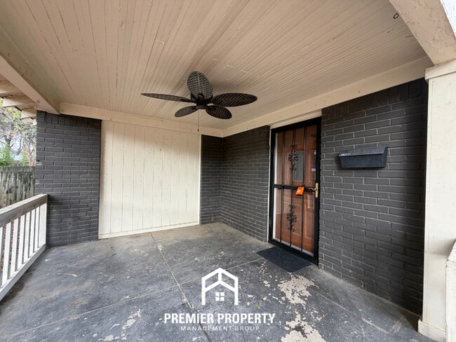 Foto del edificio - 3660 Douglass Ave