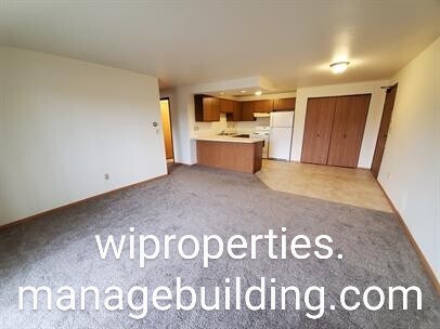 Building Photo - 310 Mc Kinley St