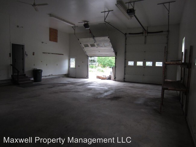 Building Photo - 428 Moe Rd