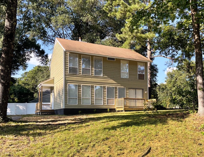 Building Photo - 8300 Scottingham Dr