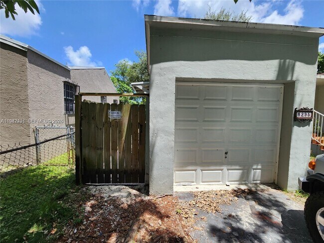 Foto del edificio - 8295 NE 3rd Ave