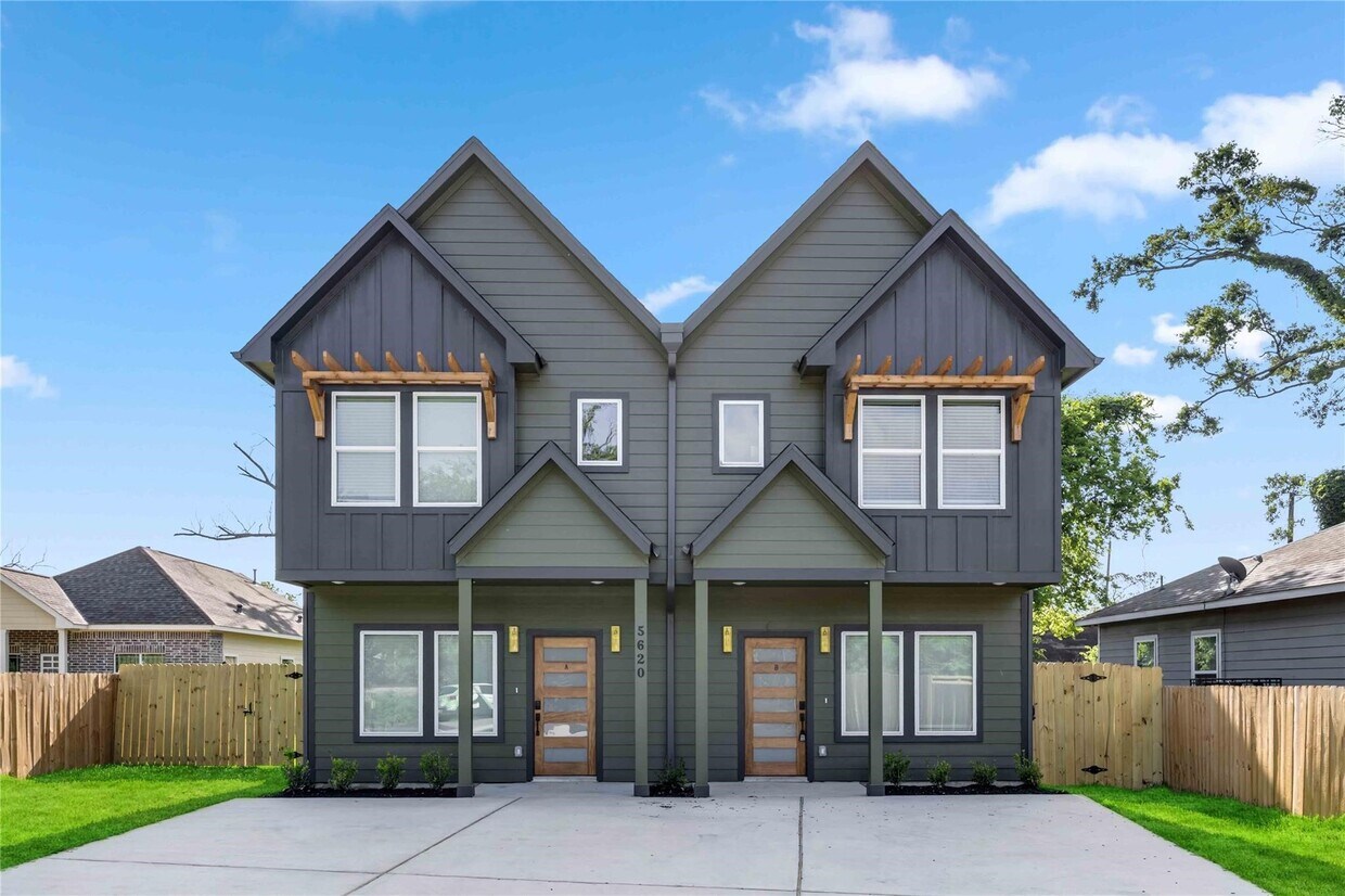 Foto principal - 5620 Shreveport Blvd
