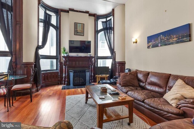 Building Photo - 35 S 13th St