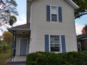 Building Photo - 83 N Williams St