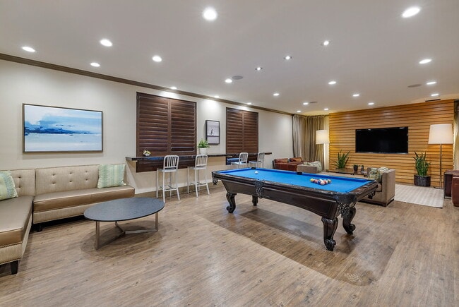 Building Photo - Aqua at Marina del Rey