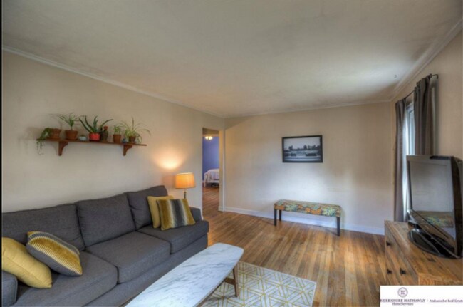 Foto del edificio - Charming 2 Bedroom Near Blackstone!!