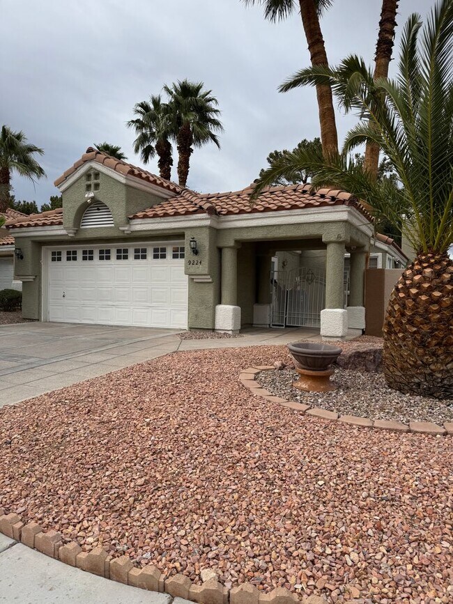 Foto del edificio - 9224 Kentucky Oaks Dr