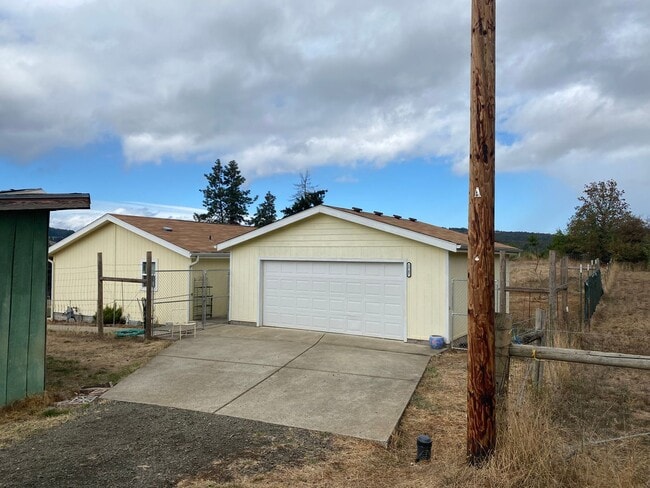 Building Photo - Great Home in Oakland!