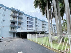 Building Photo - 1655 W 44th Pl