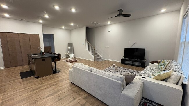 Photo - 5739 Coulee Ln Townhome