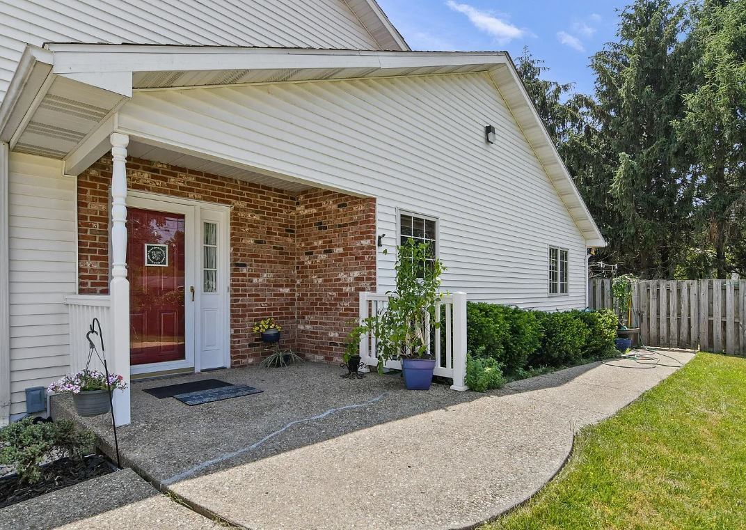 2605 Montega Dr, Springfield, IL 62704 House Rental in Springfield