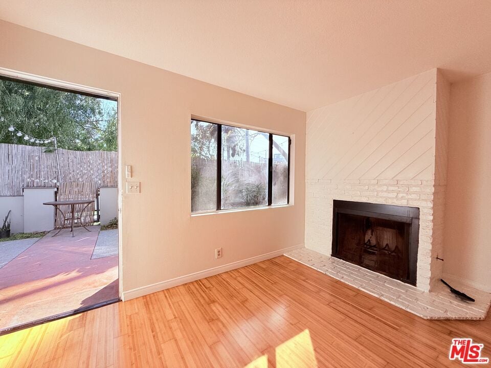 Primary Photo - 1531 Cabrillo Ave