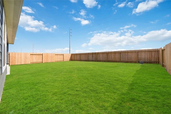 Building Photo - 31638 Farlam Farms Trl