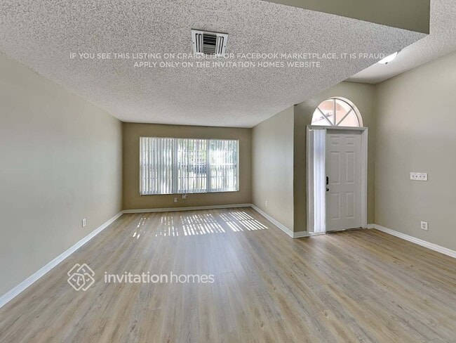 Building Photo - 2833 SW 183rd Ave