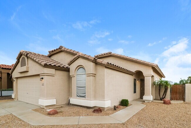 Building Photo - 15112 W Eureka Trail