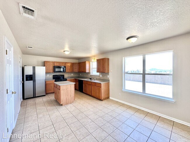 Building Photo - 3 br, 2 bath House - 410 MEDINA DRIVE