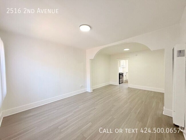 Foto del edificio - 2516 2nd Ave