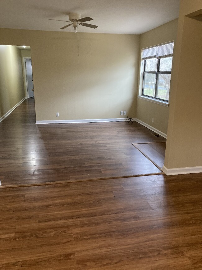 Foto del edificio - 1013 Crescent Dr