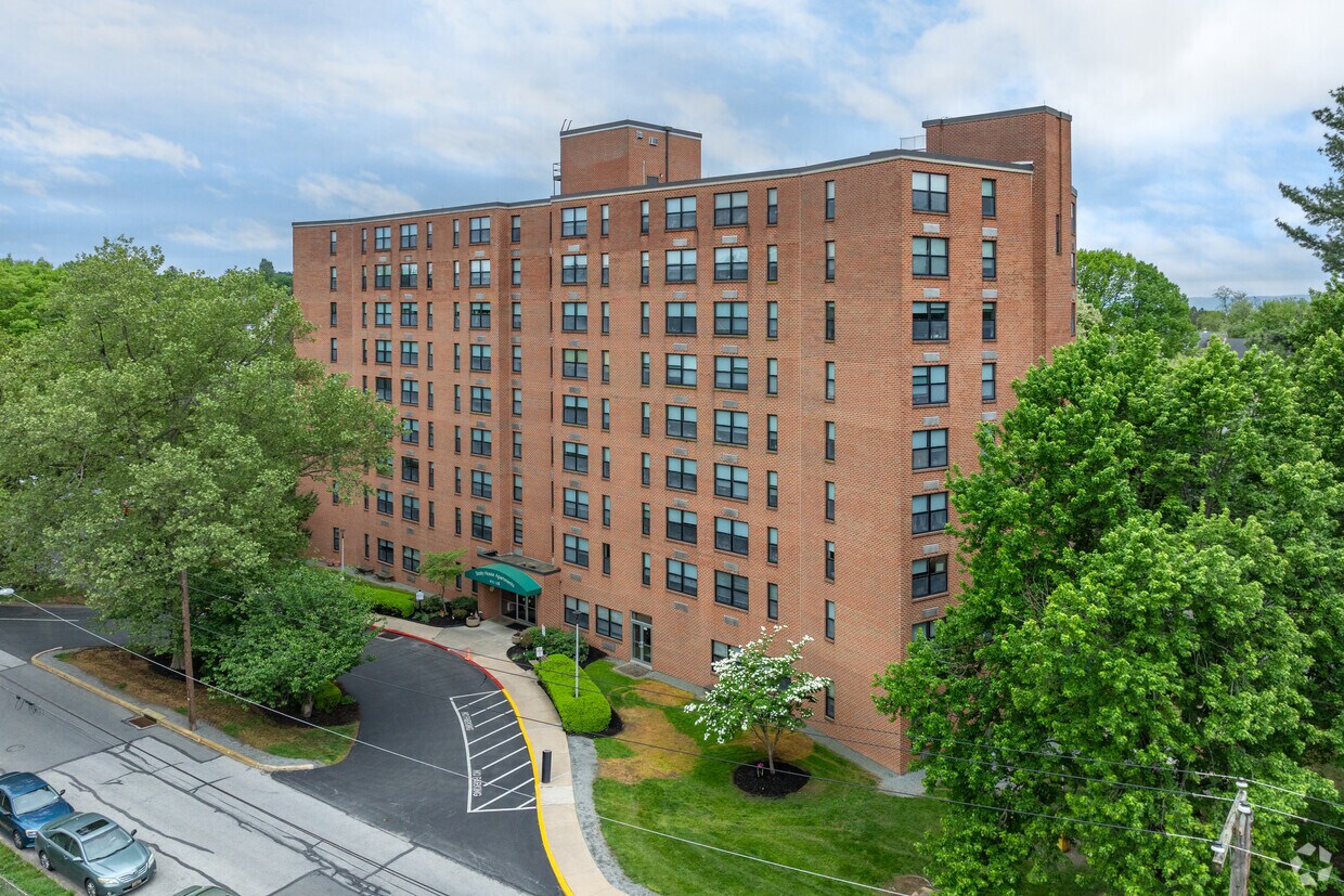 Primary Photo - Trinity House Apartments