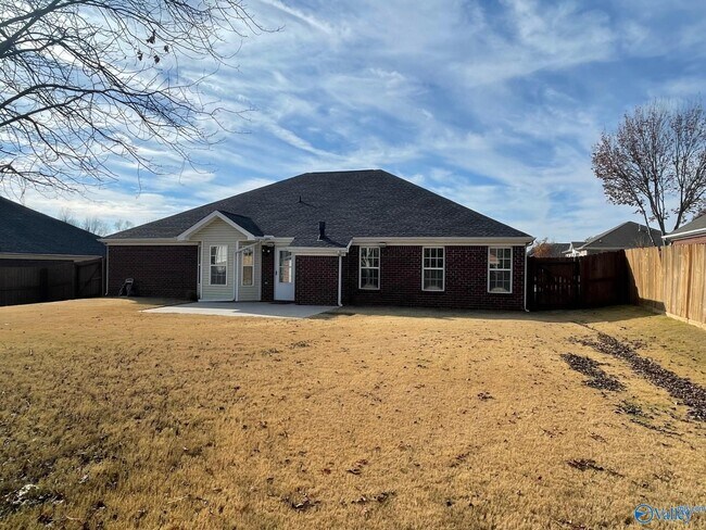 Building Photo - 103 Kilburn Cir