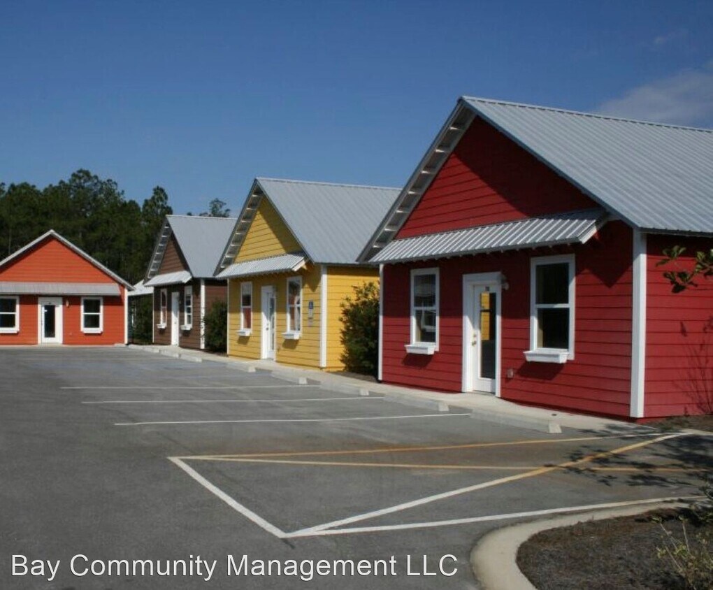 Primary Photo - 1 br, 1 bath House - 92 Lynn Drive