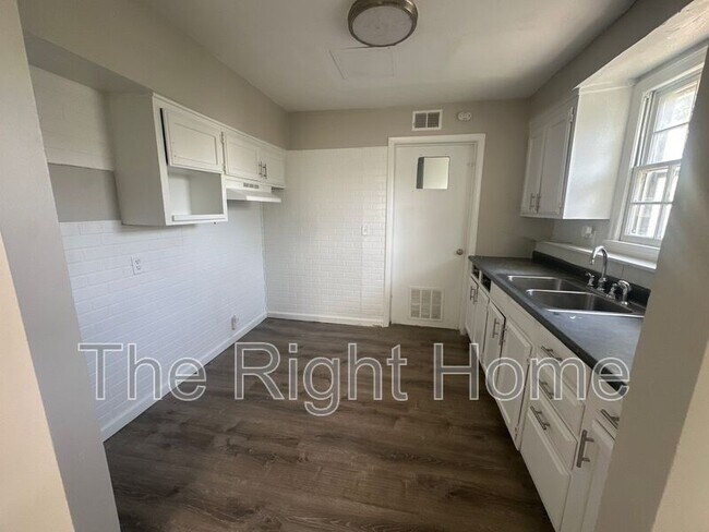 Foto del edificio - 6735 N 34th St