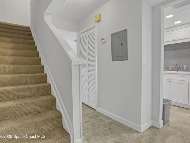 Foto del edificio - 170 Paradise Blvd