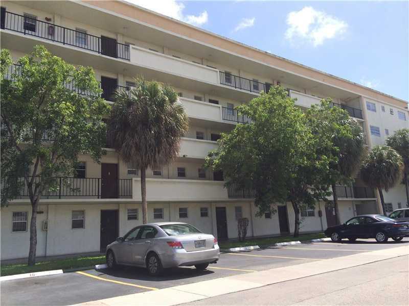 220 SW 9th Ave, Hallandale Beach, FL 33009 Apartments in Hallandale