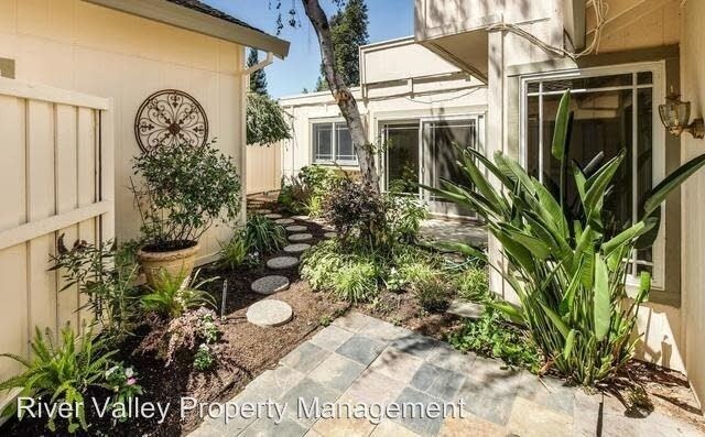 Building Photo - 3 br, 2 bath House - 2902 Pasatiempo Place