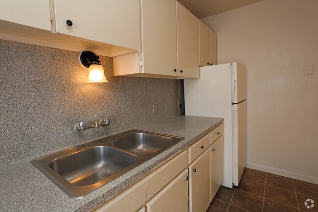 Foto del interior - Admiral Brittany Apartments